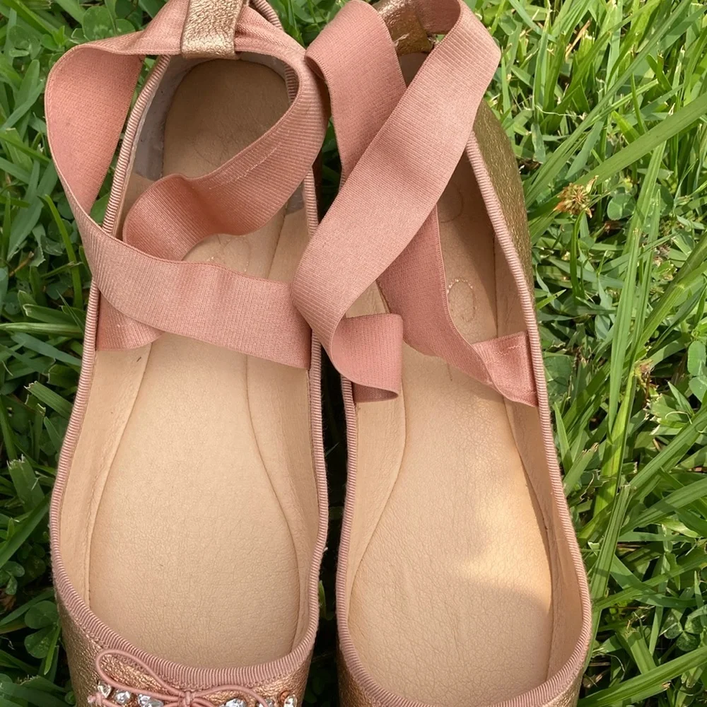 Beautiful Jessica Simpson ballerina ankle strap flats with faux stones. - Picture 13 of 14
